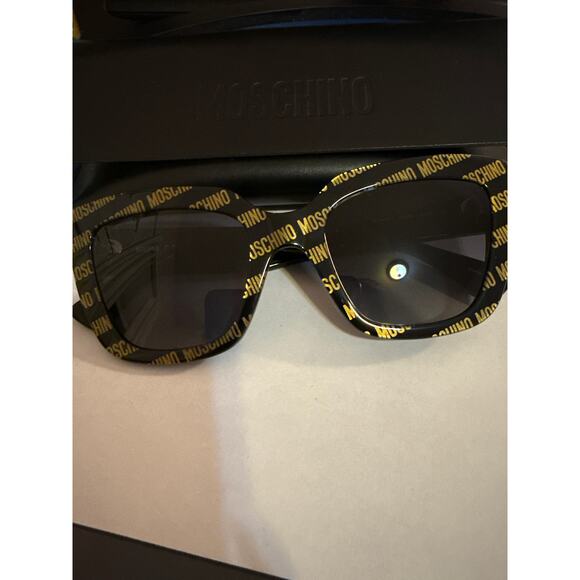 Moschino sunglasses
